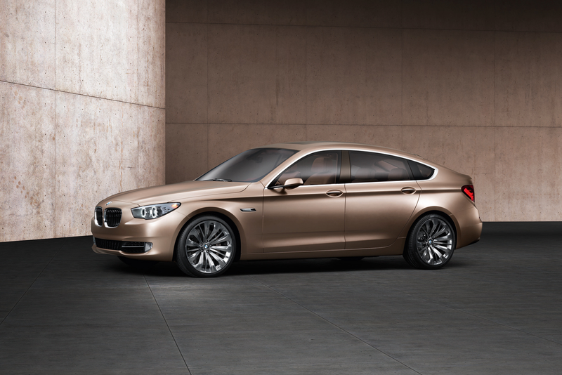 Illustration for article titled BMW 5-Series GT Concept Officially Shows Off Flexible Rear